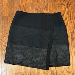 White House Black Market Black Mixed Media Faux Wrap Mini Skirt – size 4